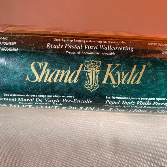 Shand Kydd Vintage Floral Wallpaper - Picture 2 of 11